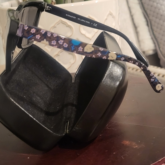 Coach Cat Eye Black Sunglasses - Picture 7 of 7